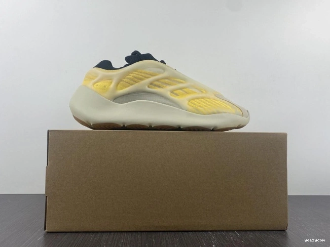 Adidas V3 HP5425 Mono 700 Yeezy Safflower 0729
